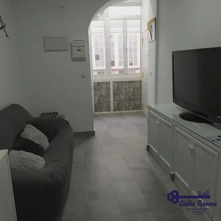 Cadiz Rooms * كاديز